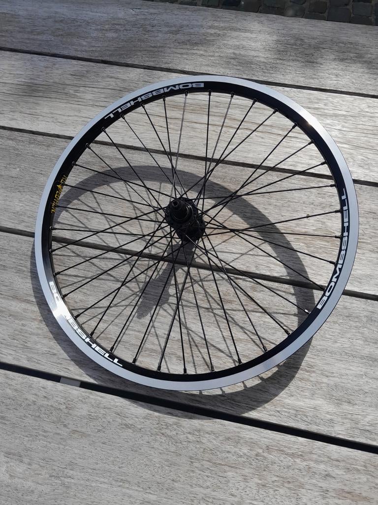 Nieuwe alu velg bmx 18 inch Bombshell, Fietsen en Brommers, BMX, Band, Bombshell, Nieuw
