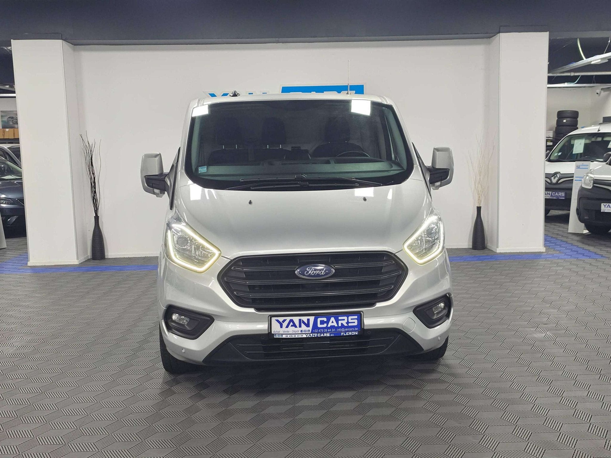Ford Transit Custom L2 Maxi 2.0 EcoBlue | 130ch Facelift | D, Autos, Argent ou Gris, Achat, Entreprise, 3 places