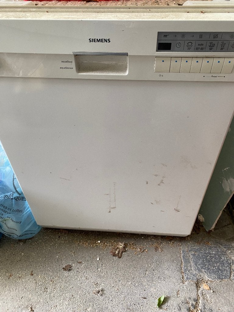 Lave-vaisselle, 85 à 90 cm, Encastré, Moins de 10 litres, Enlèvement
