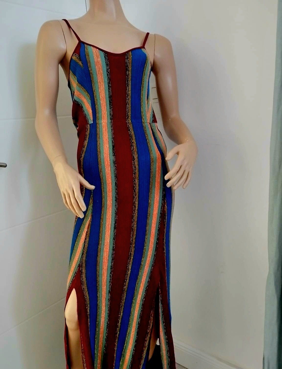 Robe d'été de chez Mango Taille L, Vêtements | Femmes, Mango, Enlèvement ou Envoi, Multicolore, Sous le genou