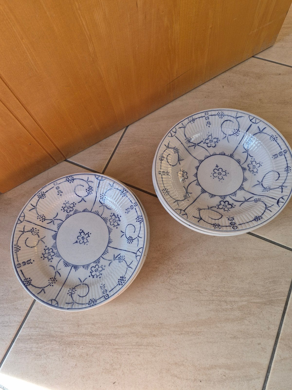 5 assiettes plates et 5 profondes, Enlèvement