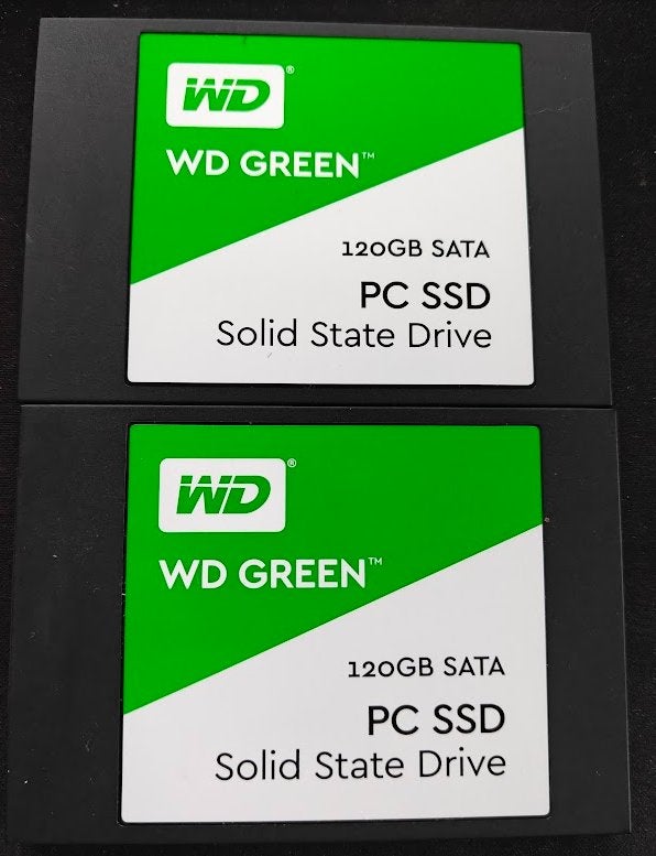 Western Digital 120GB SATA SSD – 2 stuks – 100%, Computers en Software, Harde schijven, Intern, Ophalen of Verzenden, Zo goed als nieuw