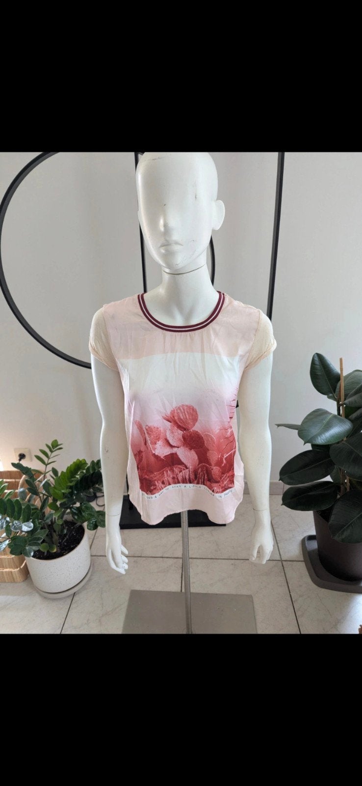 Roze T-shirt van Maison Scotch maat XS, Kleding | Dames, T-shirts, Maison scotch, Verzenden, Zo goed als nieuw, Korte mouw