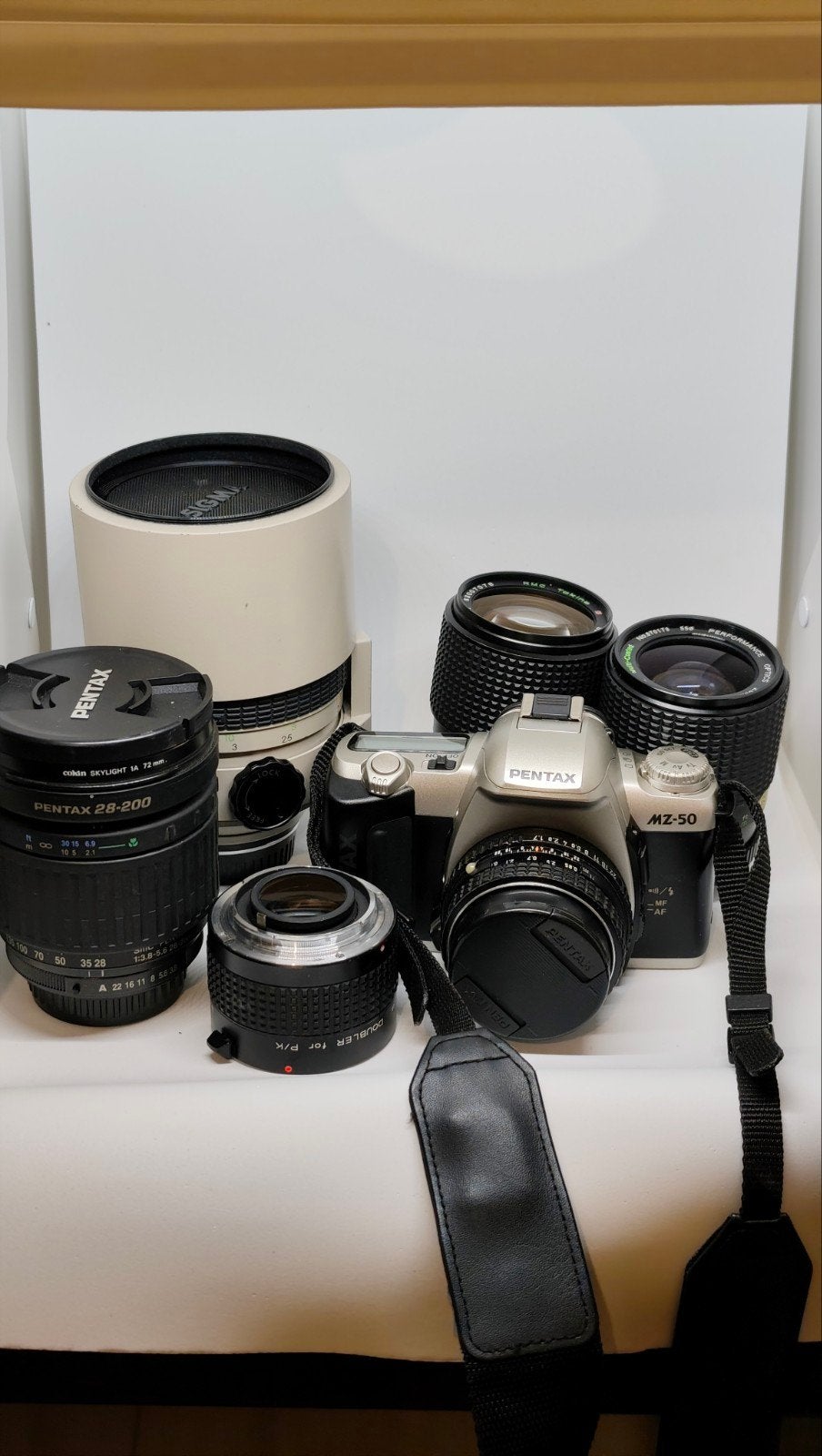 Pentax MZ-50 kit + SMC 50mm f1.7 + Sigma 600mm mirror + lenz, Enlèvement ou Envoi, Pentax