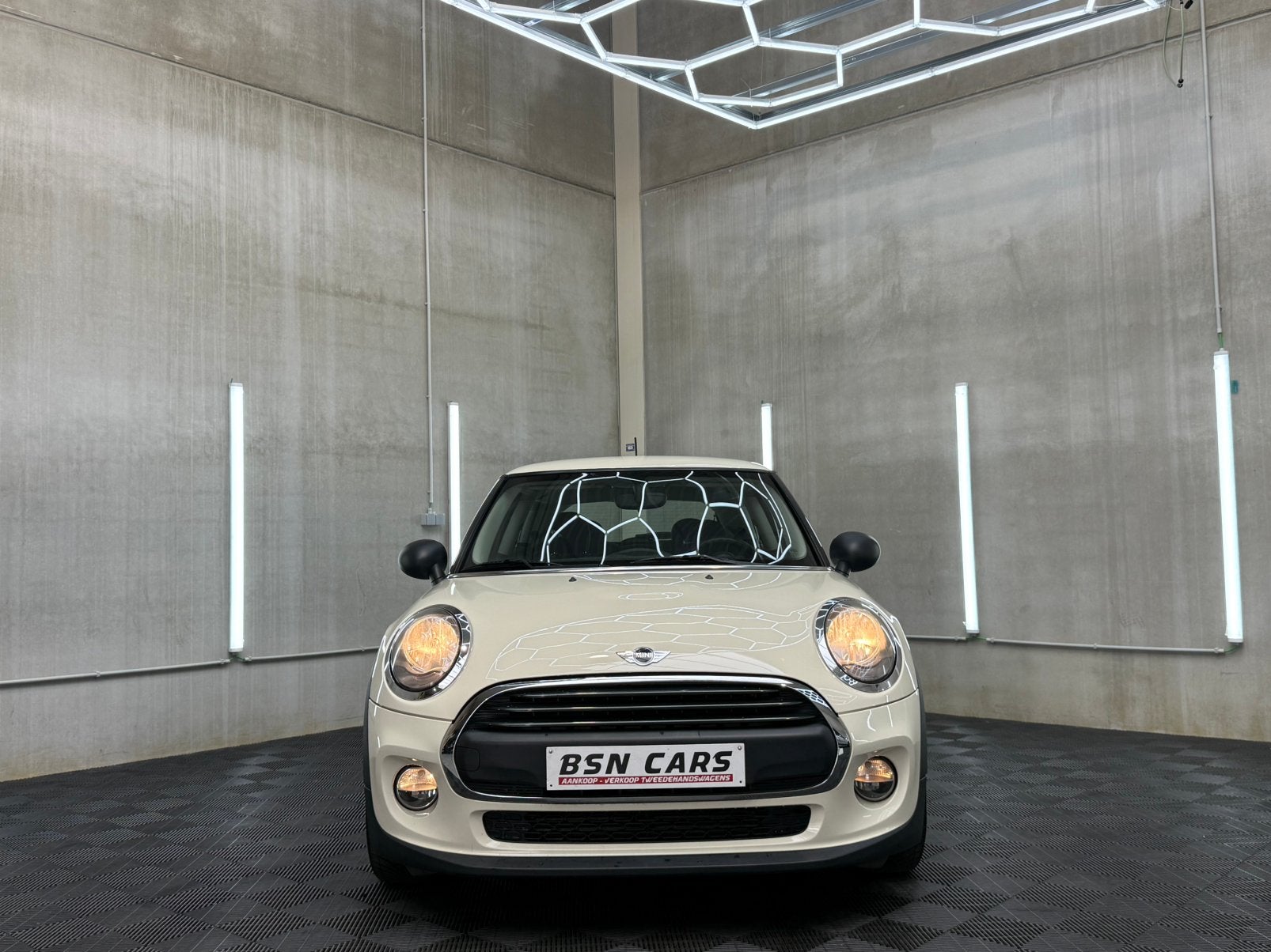 MINI ONE D/AIRCO/NAVI/PDC/GARANTIE, Auto's, Voorwielaandrijving, Stof, MINI Next, Wit