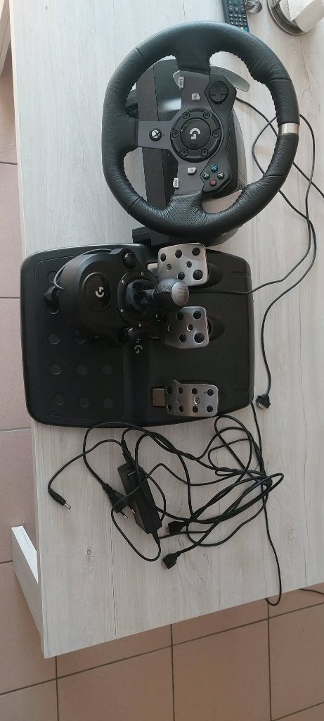 Logitech G29 stuur + Shifter Xbox & PC, Games en Spelcomputers, Ophalen, Racestuur, Zo goed als nieuw, Verstelbaar