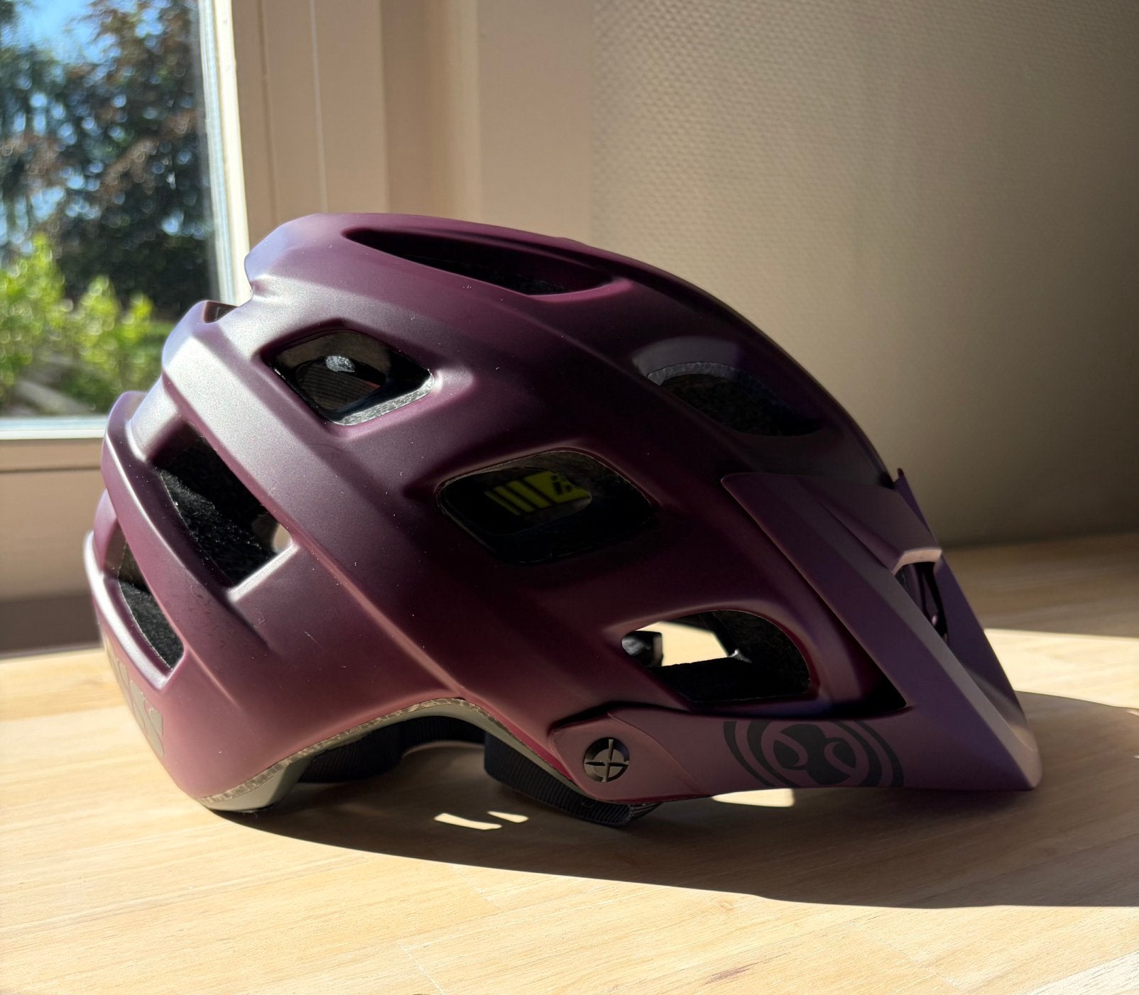 IXS Trail EVO MTB fietshelm S/M 54-58 cm, Fietsen en Brommers, Fietsaccessoires | Fietshelmen, Ophalen of Verzenden, Zo goed als nieuw