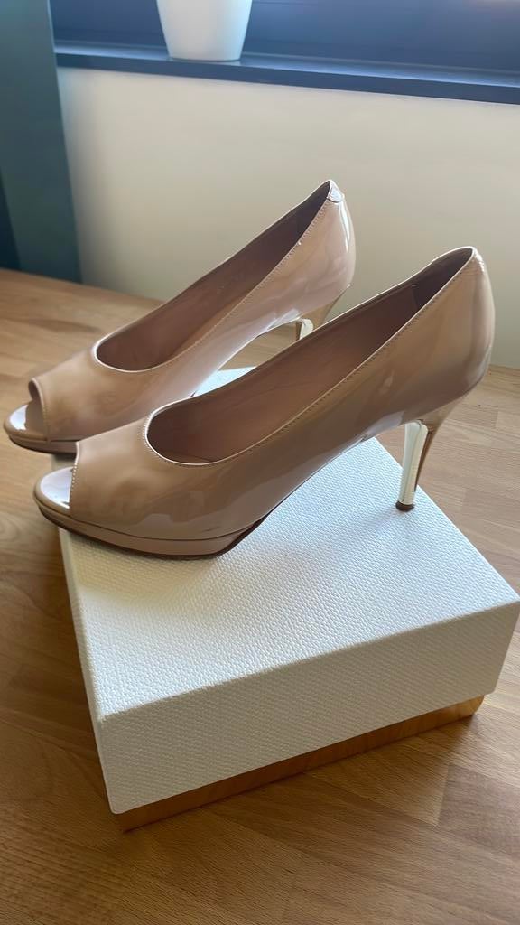 Schoenen volledig leder maat 43, Kleding | Dames, Trouwkleding en Trouwaccessoires, Ophalen, Zo goed als nieuw, Schoenen