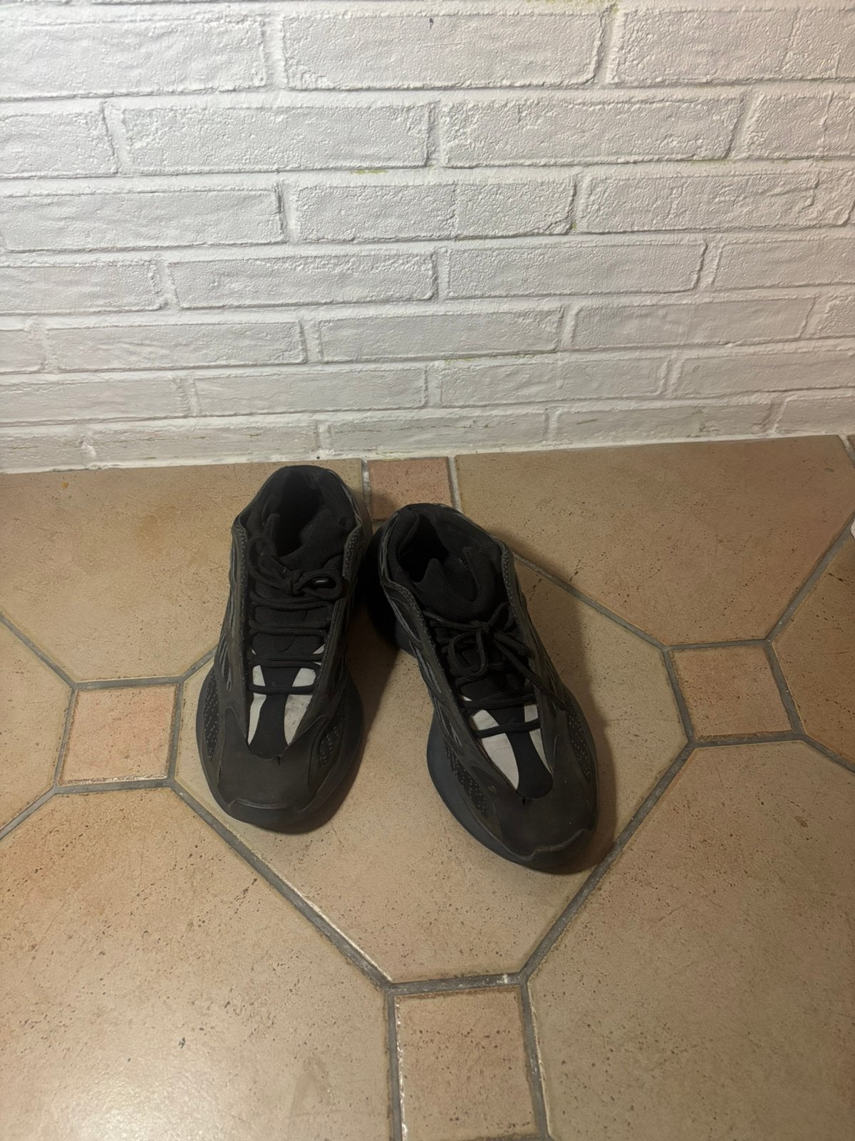 Adidas Yeezy, Enlèvement ou Envoi, Comme neuf, Baskets, Noir