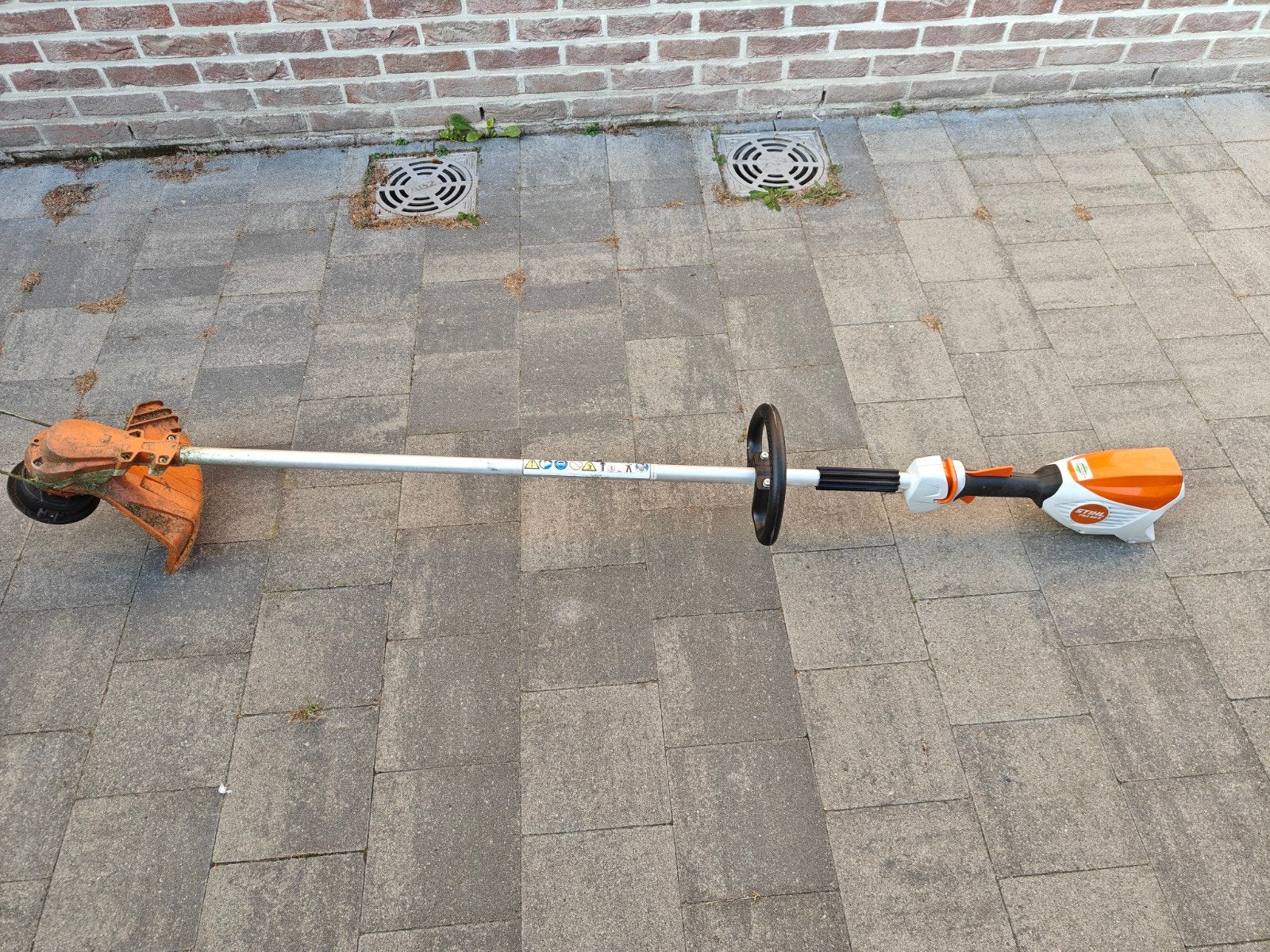 Stihl accu kantmaaier FSA 60R, Tuin en Terras, Ophalen, Zo goed als nieuw, Accu, Stihl