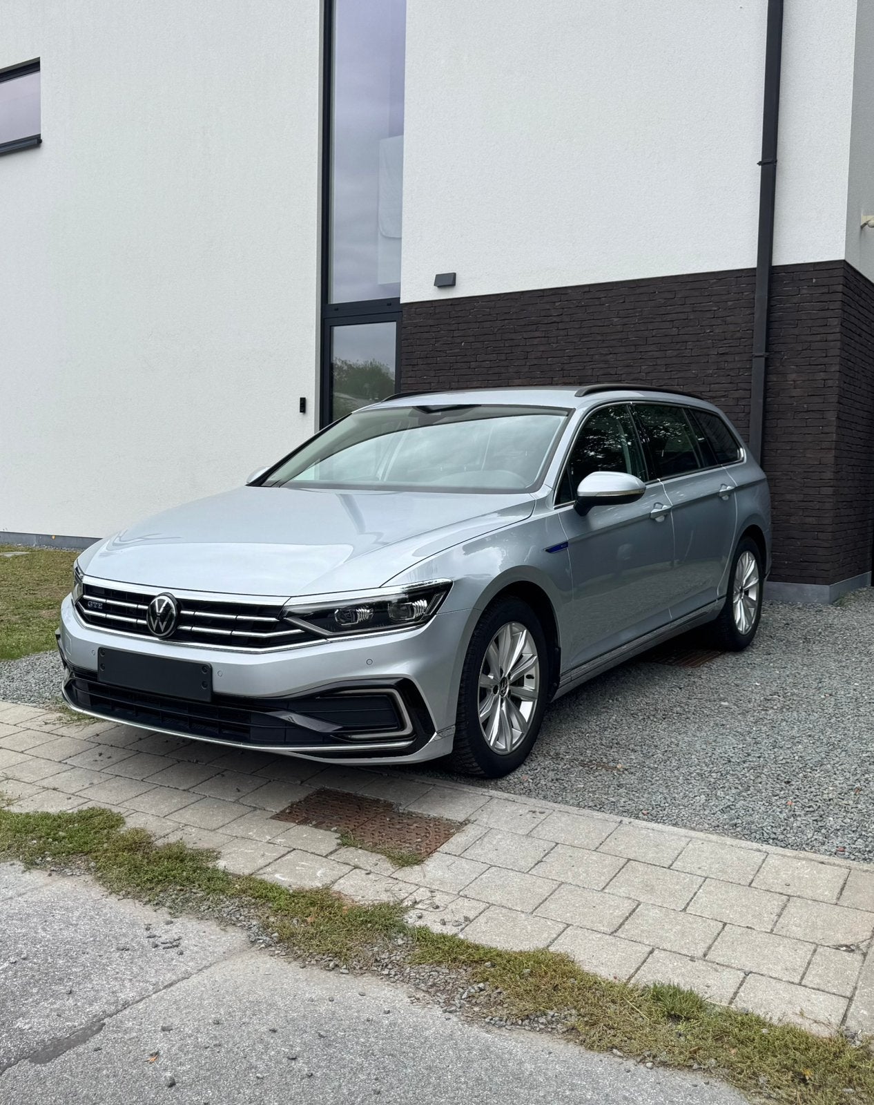 Vw Passat GTE 2023 79.000km Hybride, Autos, Volkswagen, Argent ou Gris, Achat, Euro 6, Entretenue par le concessionnaire