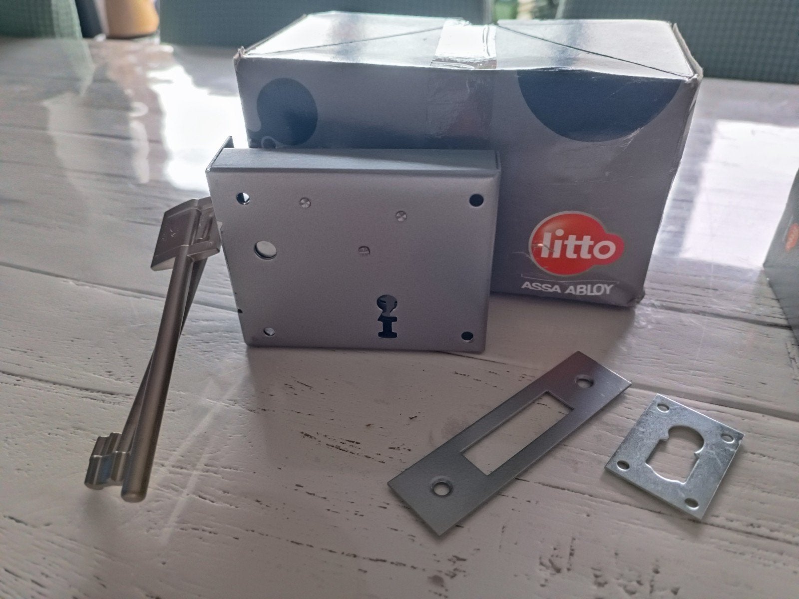 5 nieuwe oplegsloten litto B412000 10Y/samen 50 €, Ophalen