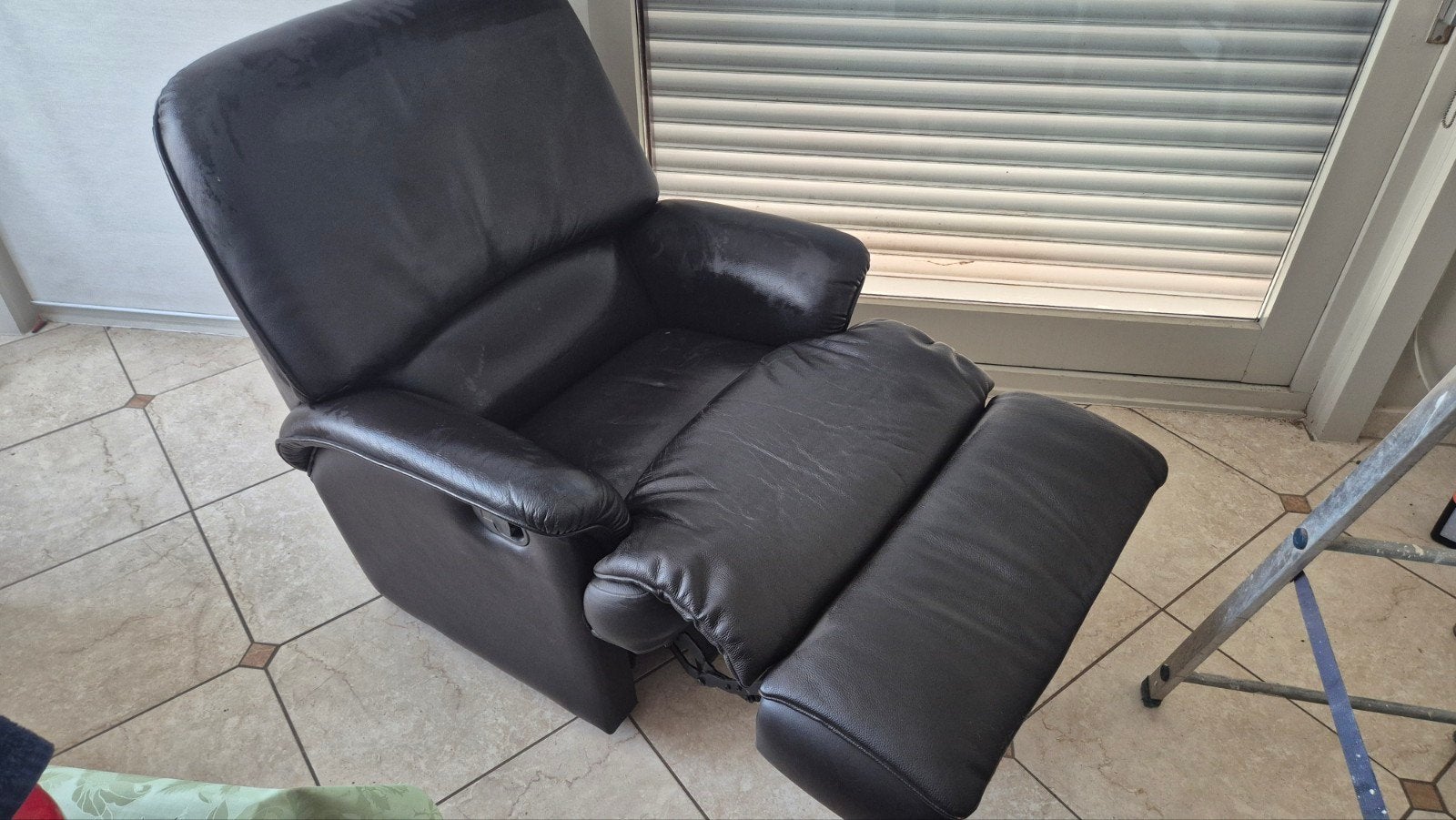 chaise en cuir véritable noir zelax, fauteuil, Maison & Meubles, Canapés | Salons, Enlèvement
