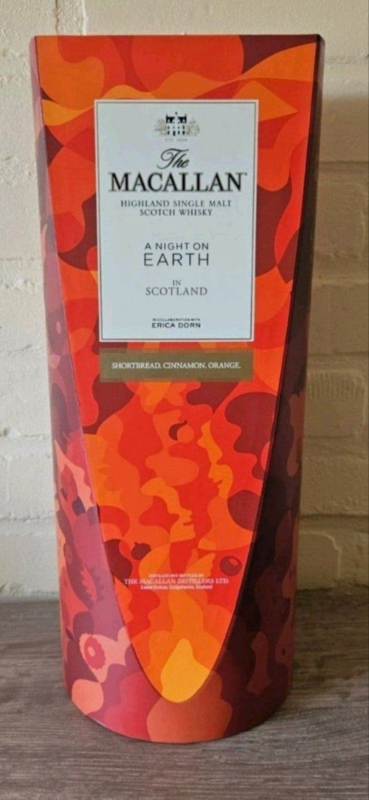 Macallan A night on earth 2021 1ste editie
whisky Erica Dorn, Verzamelen, Ophalen of Verzenden