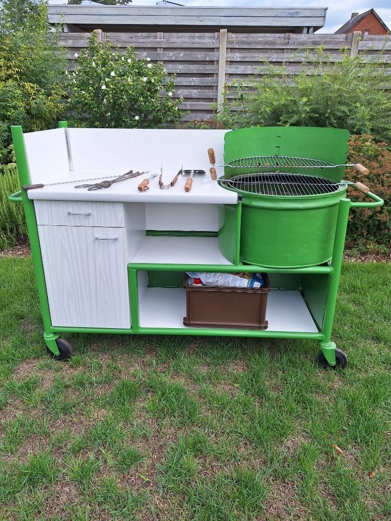 Unieke mobiele BBQ op wielen – met accessoires, Ophalen, Gebruikt, Niet bekend, Met accessoires