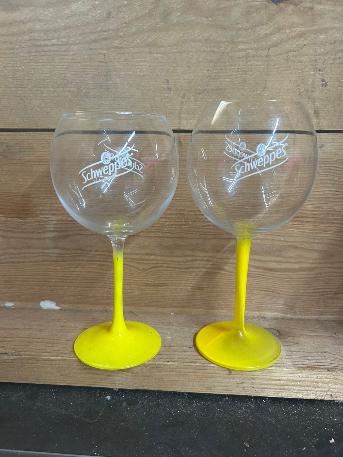 Schweppes glazen op gele voet, Ophalen of Verzenden, Zo goed als nieuw, Overige typen
