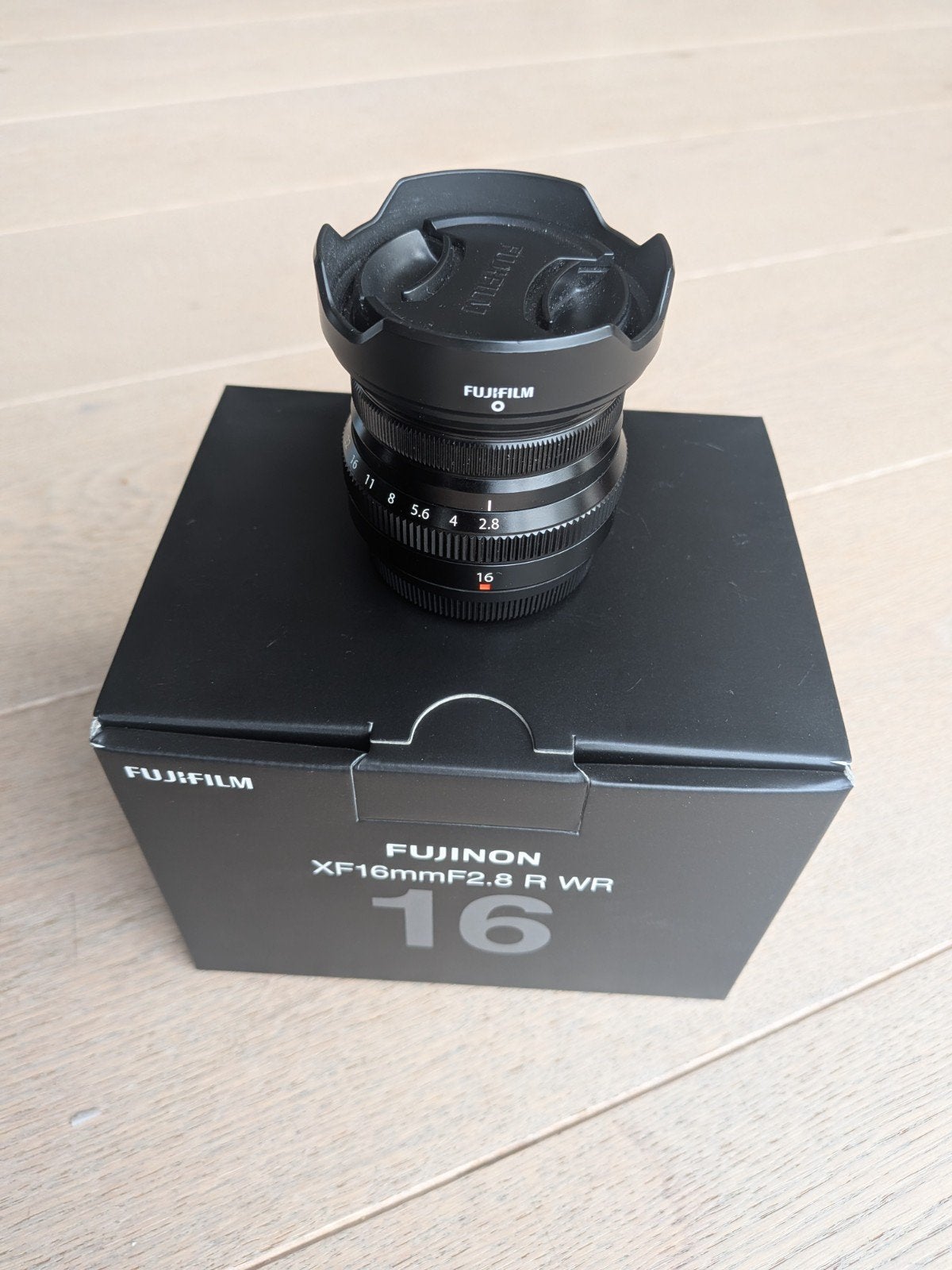 Fujifilm XF 16mm f/2.8 R WR zwart (compleet in doos), Ophalen, Fujifilm, Groothoeklens, Zo goed als nieuw