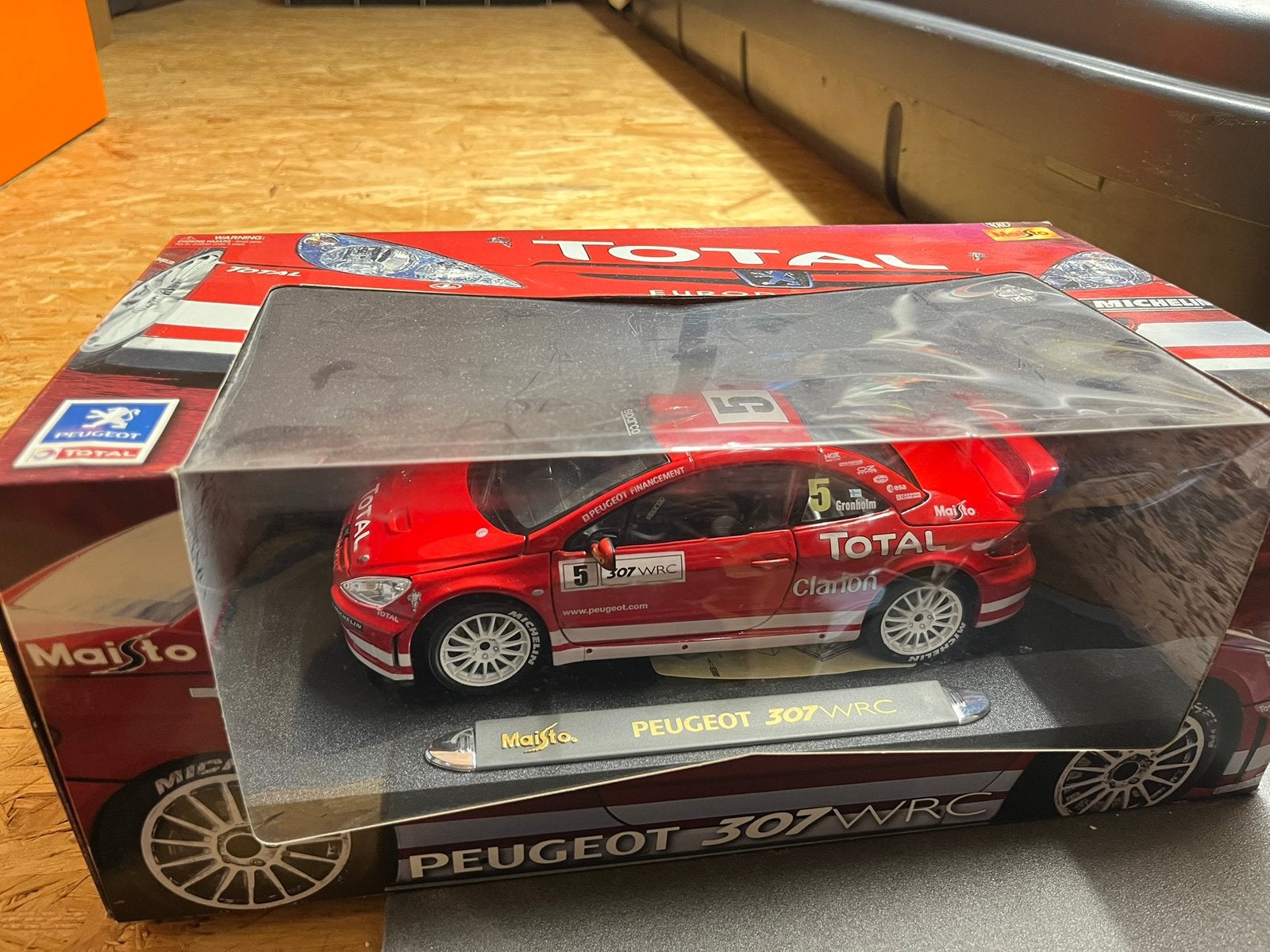 Peugeot 307 Wrc 1/18 Maison, Enlèvement ou Envoi, Comme neuf