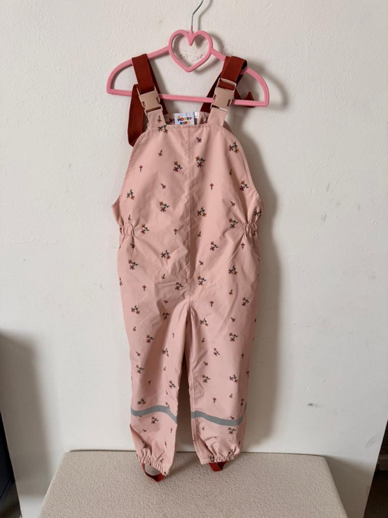 Regenbroek / salopette meisje maat 116, Kinderen en Baby's, Kinderkleding | Maat 116, Ophalen, Zo goed als nieuw, Meisje, Overige typen