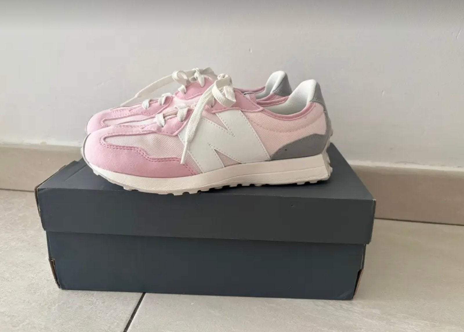 Schoenen, Ophalen, Nieuw