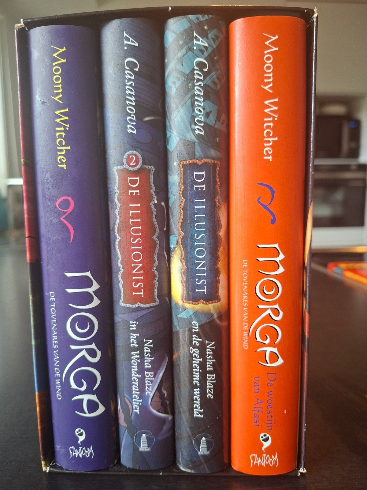Box Morga /De illusionist, Ophalen