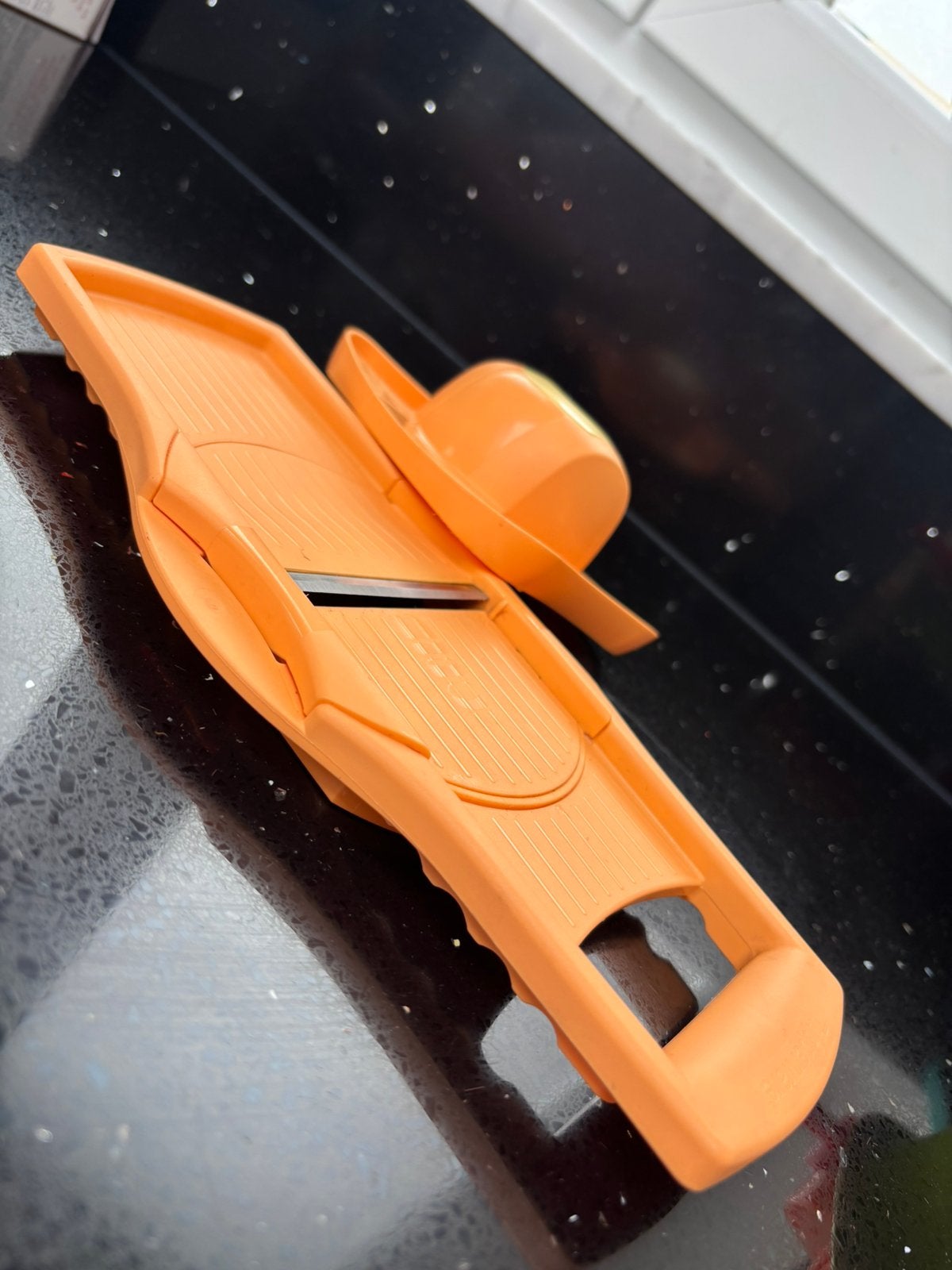 Mandoline tupperware, Maison & Meubles, Enlèvement, Comme neuf, Orange