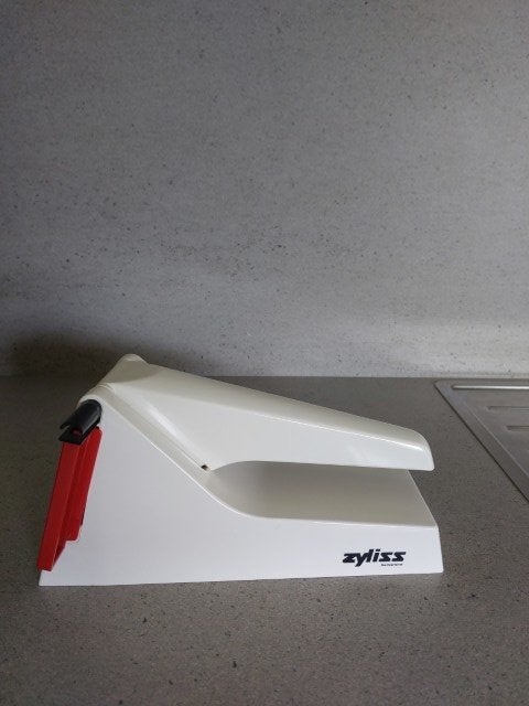 Frittensnijder "Zyliss", Ophalen of Verzenden, Nieuw, Crème