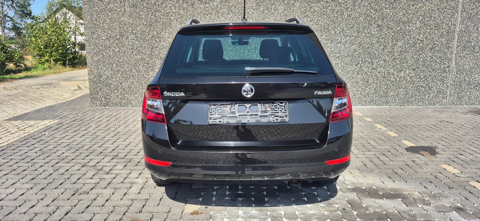 Skoda Fabia 1.0i Carplay Black 2020, Dealer onderhouden, Euro 6, Radio, Zwart