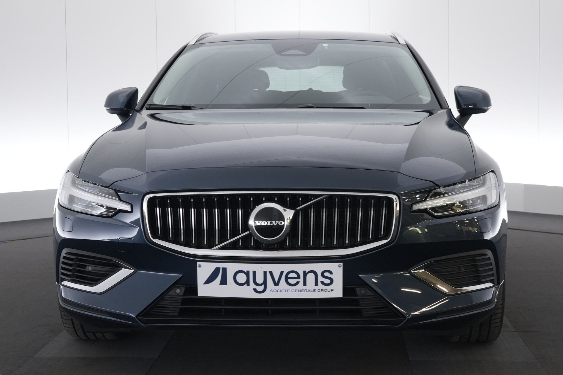 (2DXN684) VOLVO V60, Auto's, Automaat, Gebruikt, Euro 6, 1969 cc