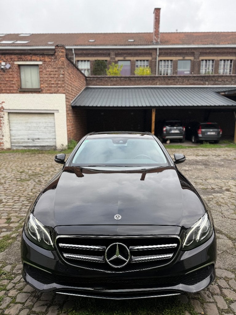 MERCEDES-BENZ E220d, Cuir, Achat, 143 kW, Carnet d'entretien