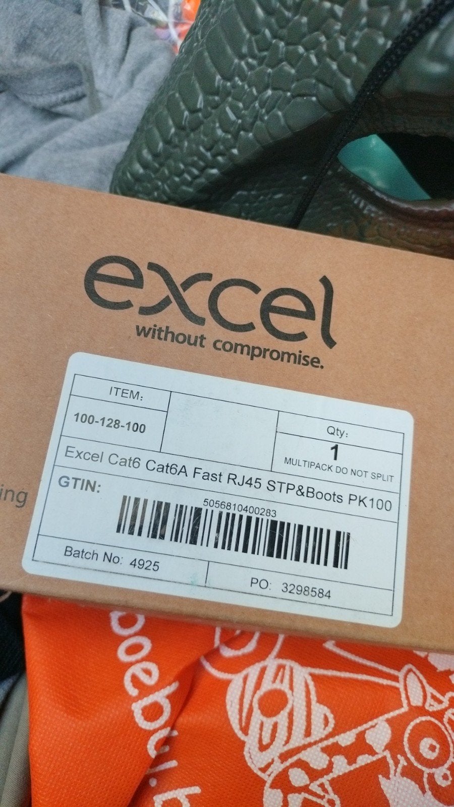 Cat. 6 ethernet connecties +/- 10 stuks gebruikt, Hobby en Vrije tijd, Elektronica-componenten, Ophalen