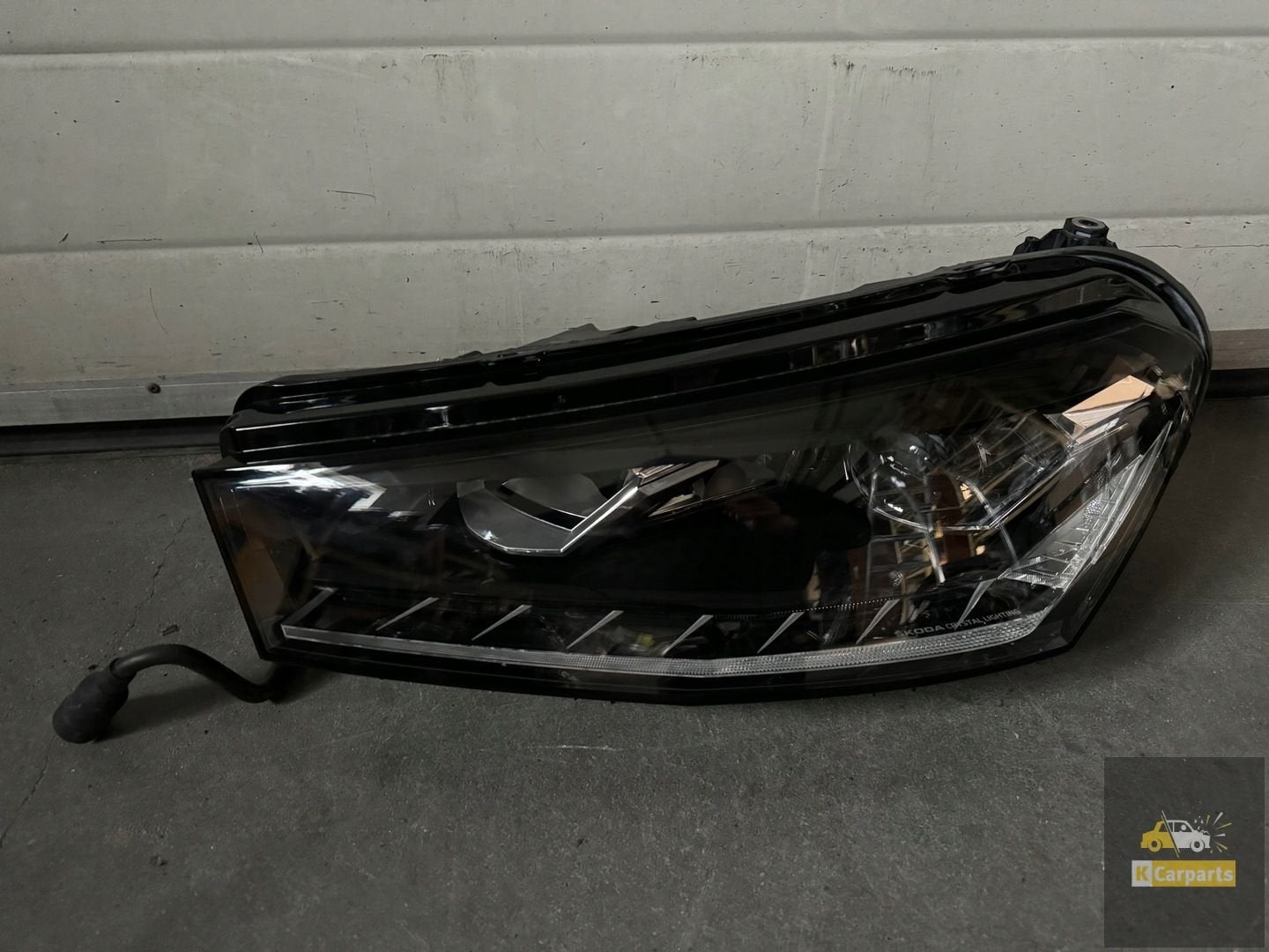 SKODA FABIA IV 6VB 21- VOLLEDIG LED KRISTAL LINKERLAMP, Tr. Vaclava Klementa 869
293 01  Mlada Boleslav, CZ, Skoda, Skoda Auto a.s.