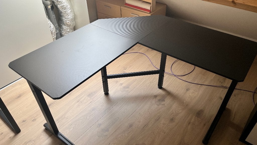 Carbon-look hoekbureau, Huis en Inrichting, Ophalen, Zwart, Kabelgoot, Hoekbureau