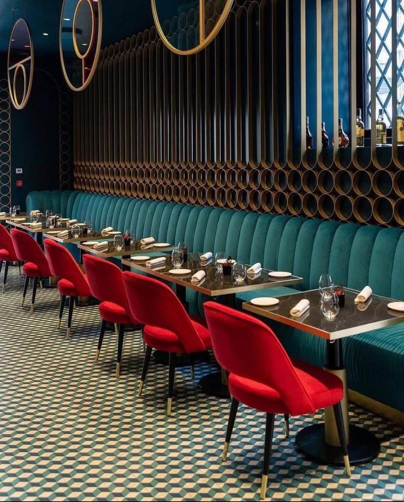 Horeca stoelen een tafels, Zakelijke goederen, Horeca | Meubilair en Inrichting, Ophalen of Verzenden, Nieuw in verpakking, Meubilair