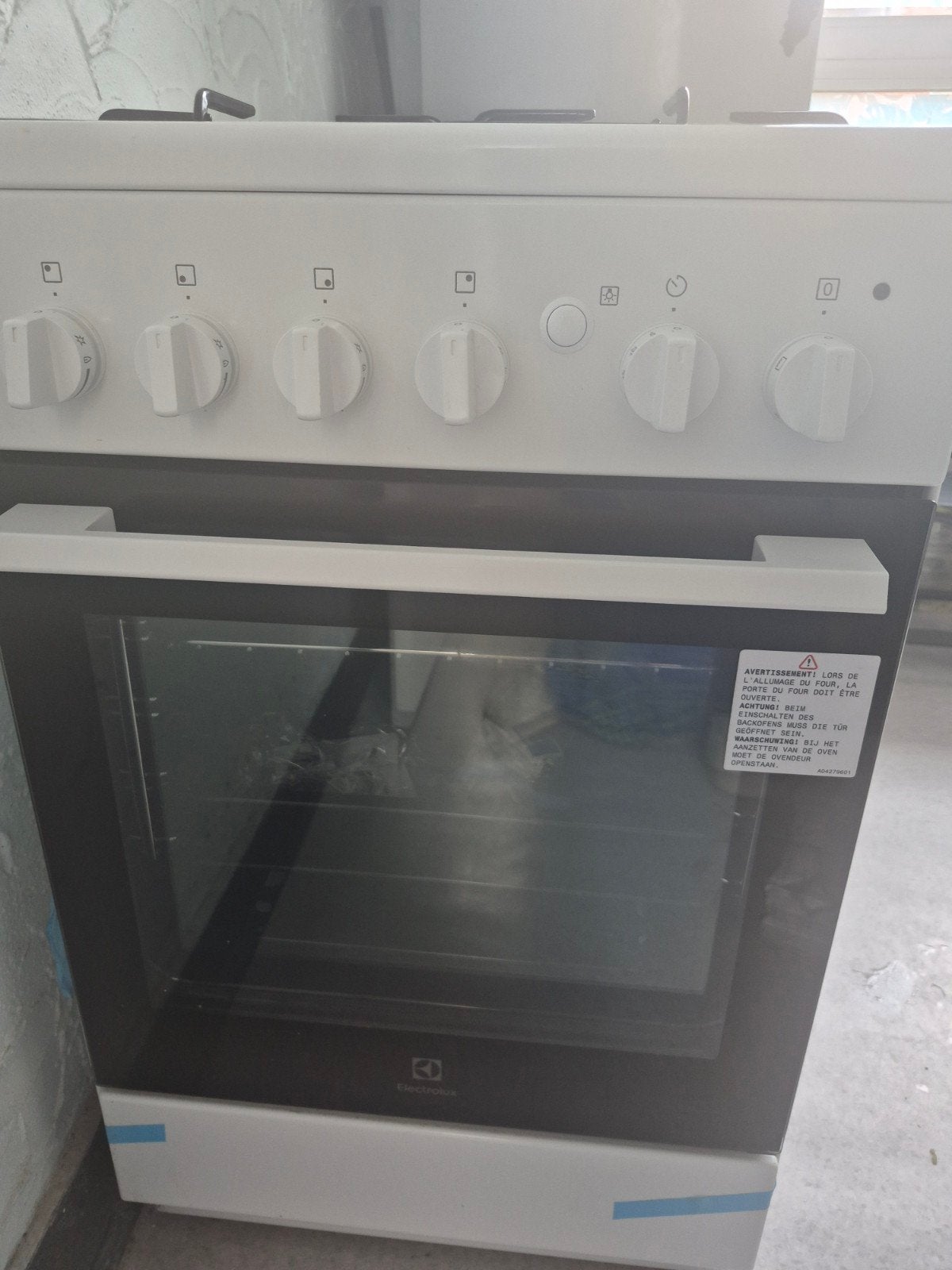 cuisinière hybride ( les taques au gaz et four électrique), Electroménager, Enlèvement, Gaz