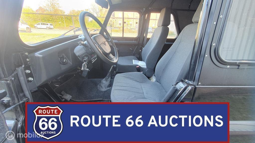 UAZ Tigr | 2005 | Route 66 Auctions, Auto's, Gebruikt, Zwart, Bedrijf, Handgeschakeld