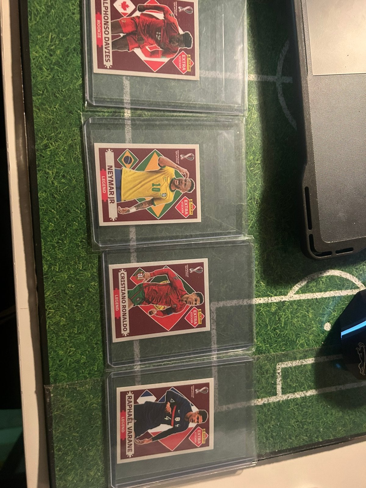 Panini extra 2022, Enlèvement ou Envoi, Neuf, Plusieurs autocollants