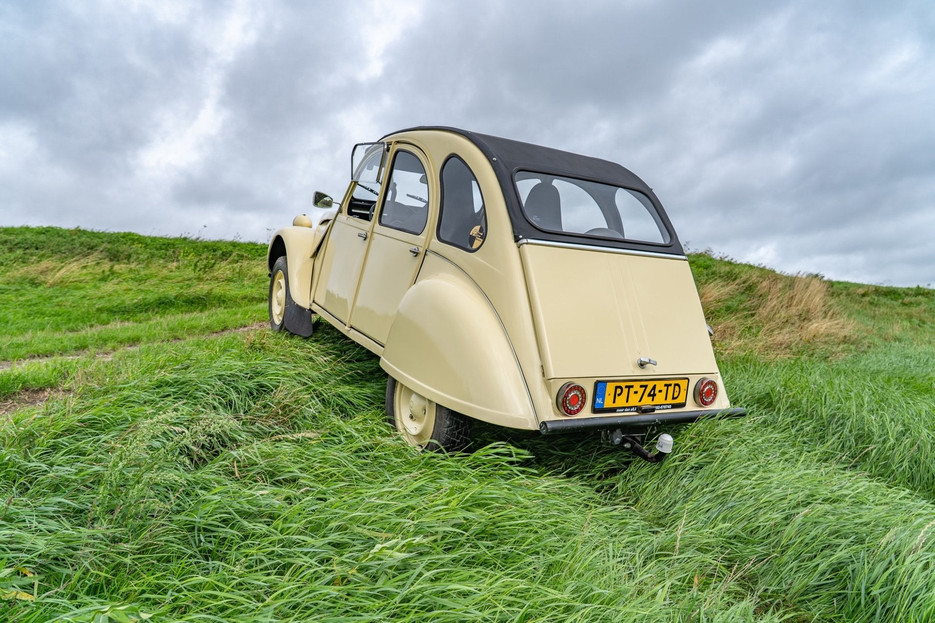Citroën 2CV 6 SPECIAL 4x4 1085cc en 90pk!, Autos, Achat, 90 ch, 4 portes, Entreprise