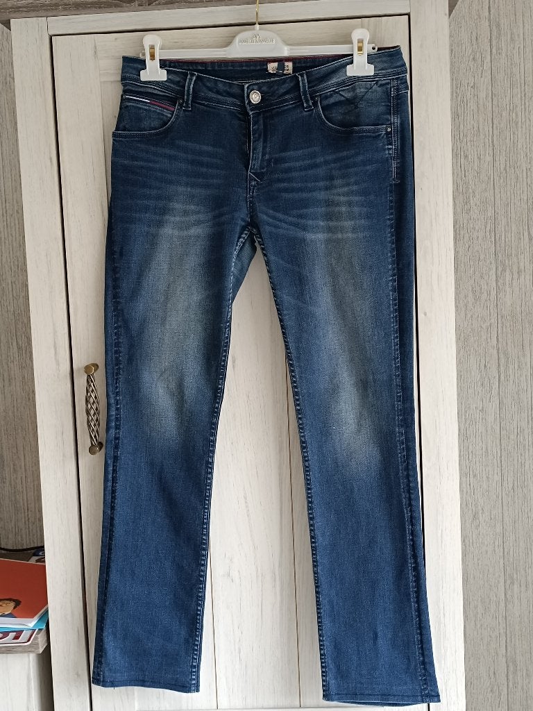 Tommy Hilfiger jeans maat 32, Tommy hilfiger, Ophalen of Verzenden, Zo goed als nieuw, W30 - W32 (confectie 38/40)