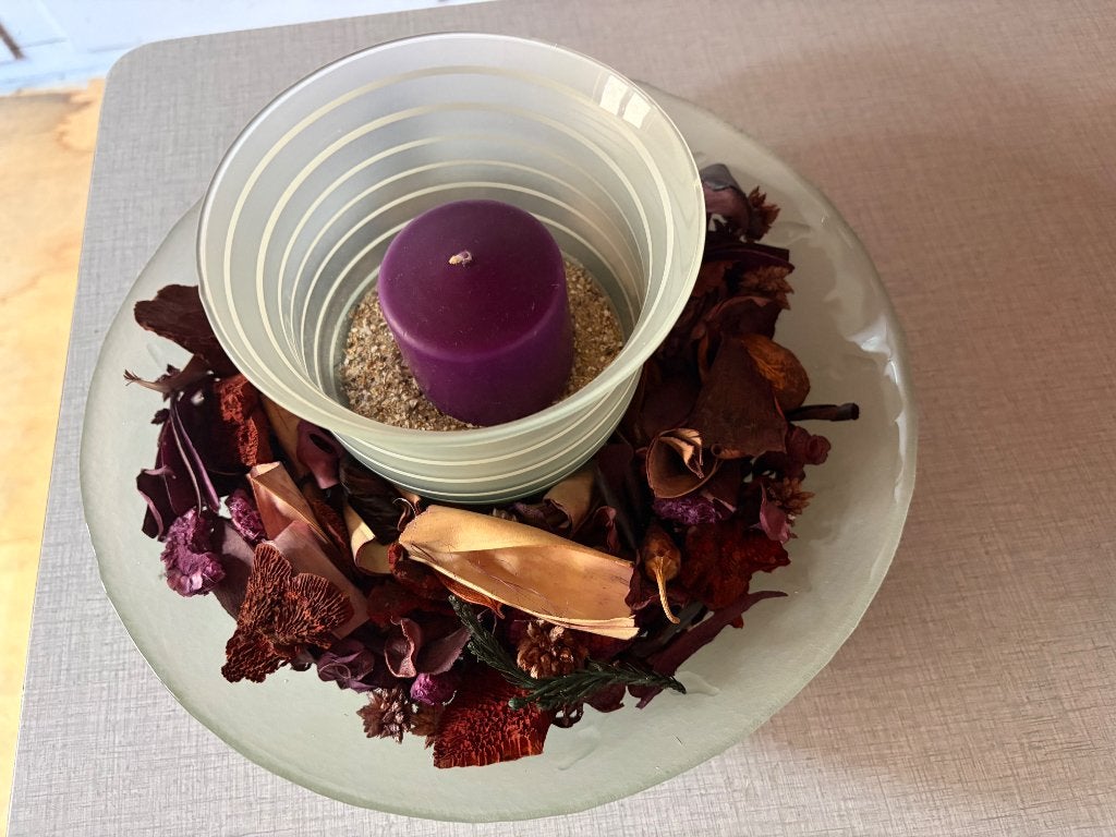 Glazen schaal gevuld met potpourri en kaars, Ophalen, Schaal, Rond, Glas