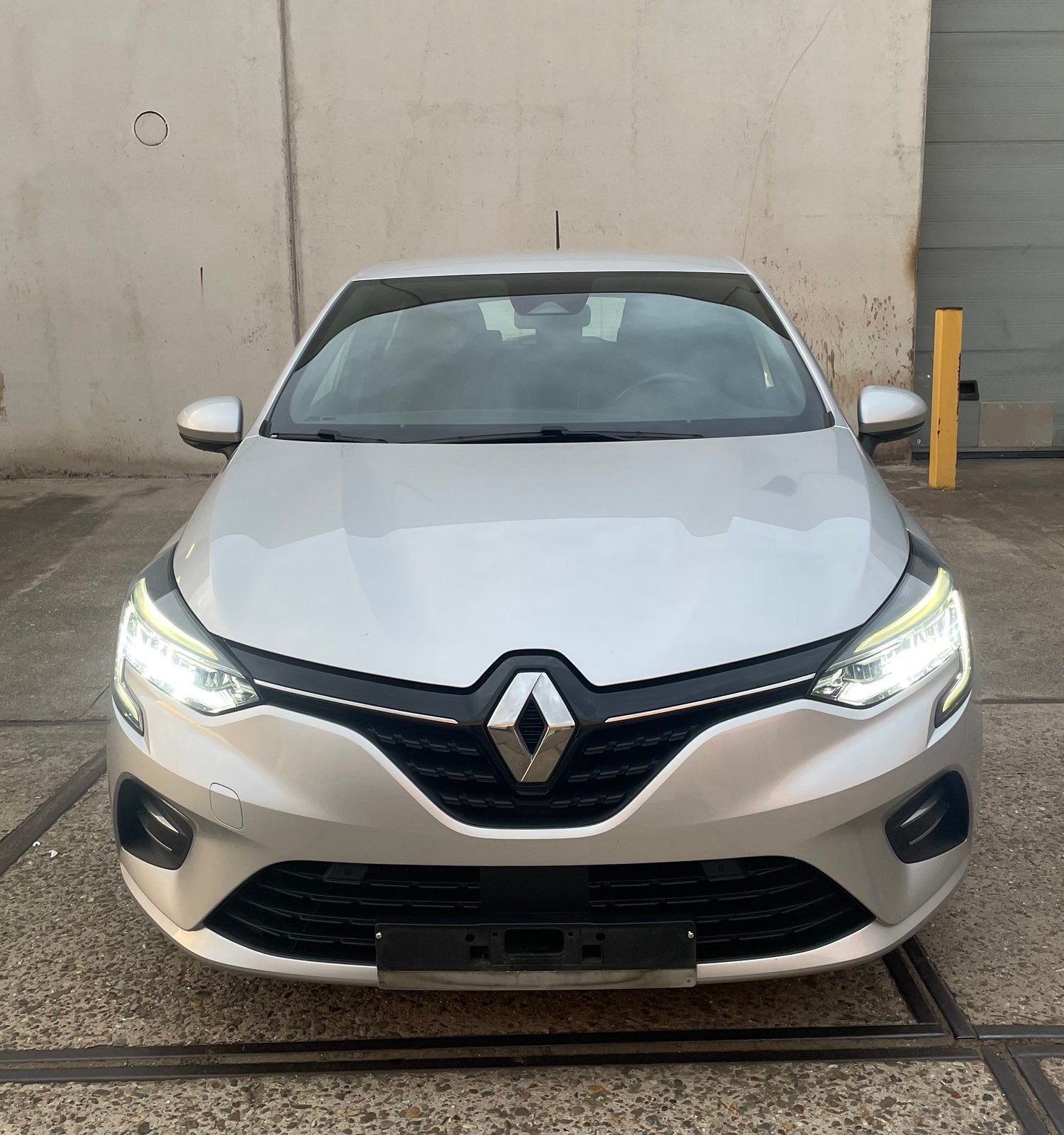Renault Clio V 1.33 TCe Intens EDC, Leder en Stof, USB, 5 zetels, 5 deurs