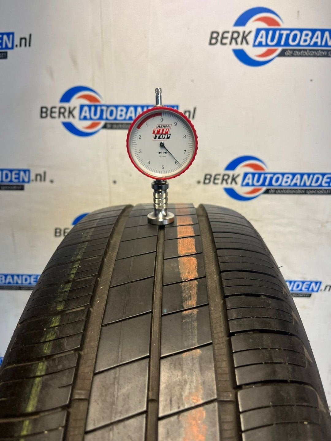 4x Goodyear Efficient Grip 195/55 R20 95H 195/55/20 1955520, Autos : Pièces & Accessoires, Pneus & Jantes, Véhicule de tourisme