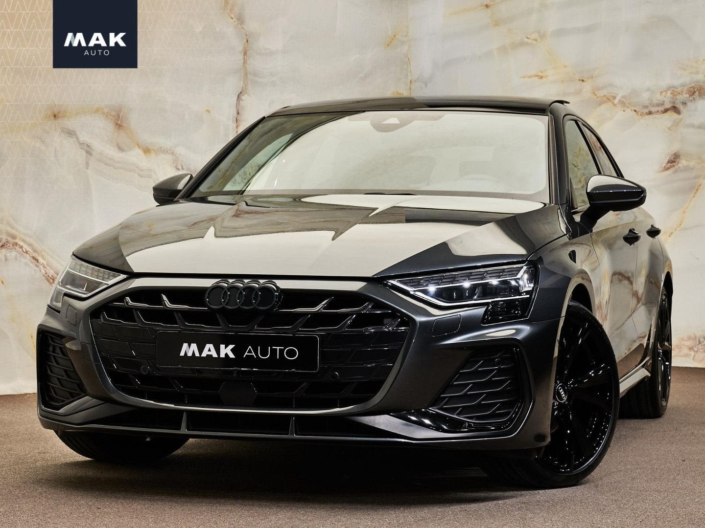 Audi A3 Sportback 35 TFSI S Edition , 19'', pano, SONOS, mat, Auto's, Automaat, Zwart, Bedrijf, Berline