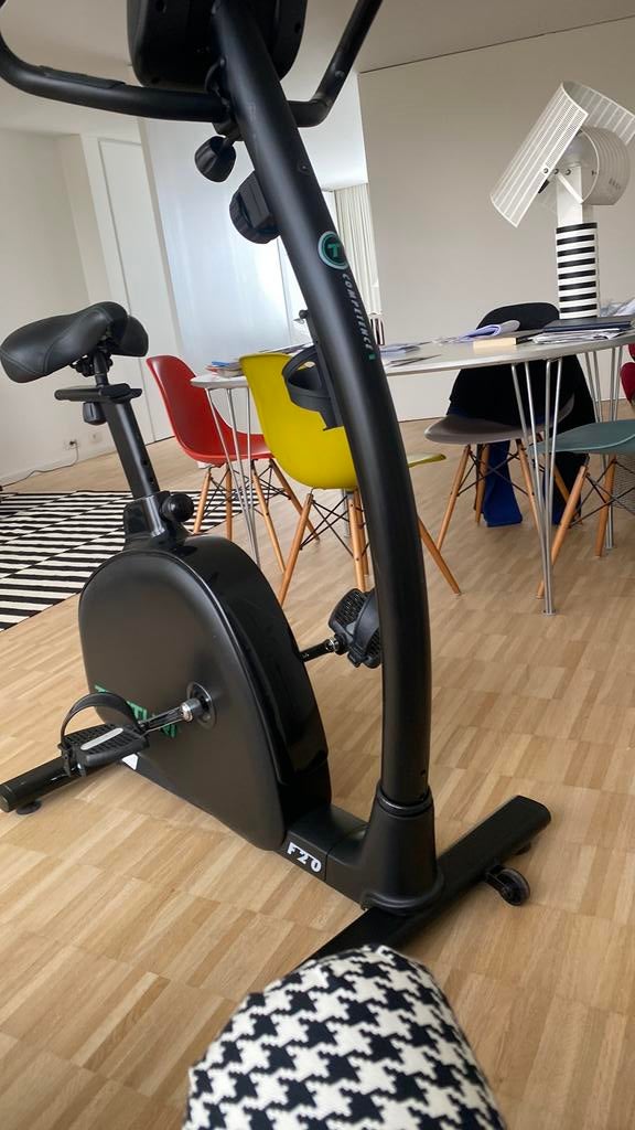 Hometrainer Tunturi Signature F20, Sport en Fitness, Fitnessapparatuur, Ophalen, Zo goed als nieuw, Metaal, Hometrainer