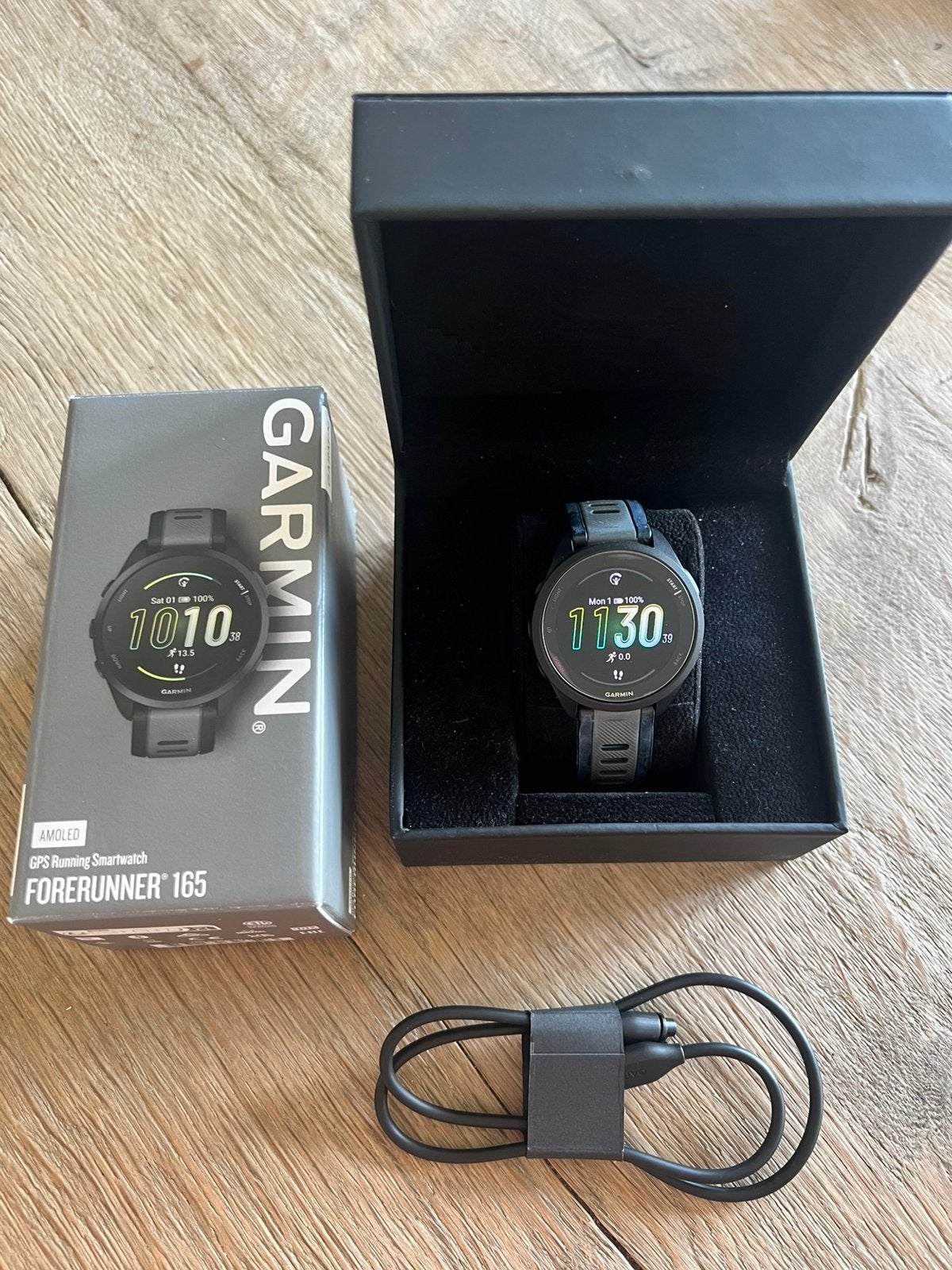 Garmin Forerunner 165 GPS, Handtassen en Accessoires, Sporthorloges, Ophalen of Verzenden, GPS, Zo goed als nieuw