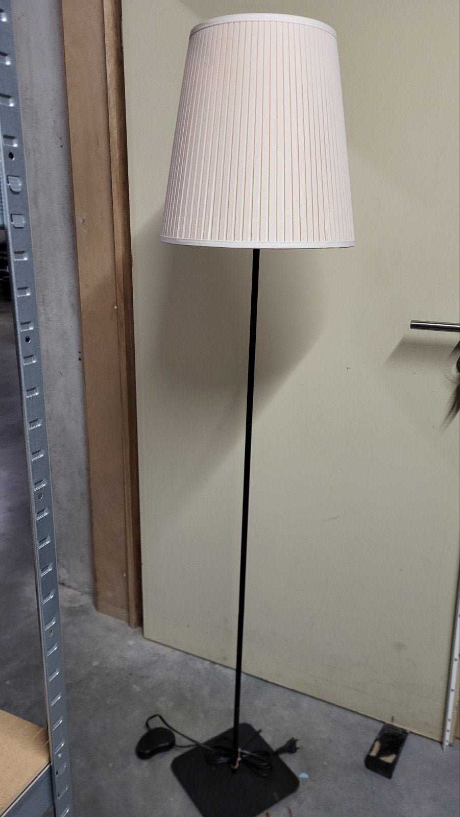 IKEA vloerlamp 150 cm, Huis en Inrichting, Lampen | Vloerlampen, Ophalen