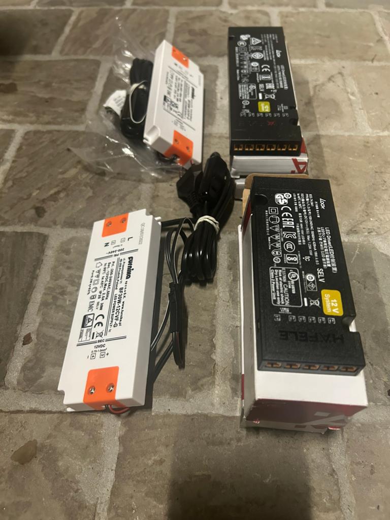 Led transfo 12 v, Audio, Tv en Foto, Schotelantennes, Ophalen, Zo goed als nieuw