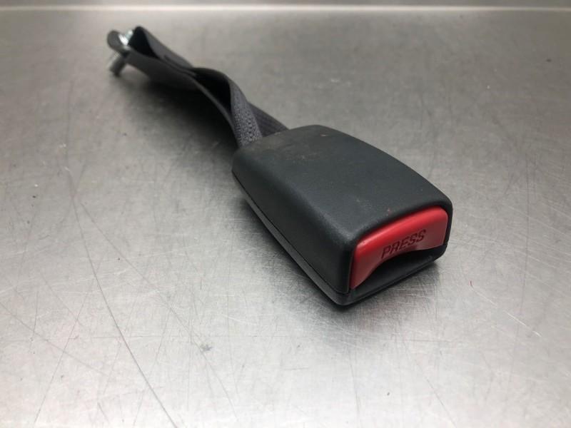 BOUCLE DE CEINTURE ARRIÈRE DROIT Terios (J2) (|060527M1X|), Utilisé, Daihatsu