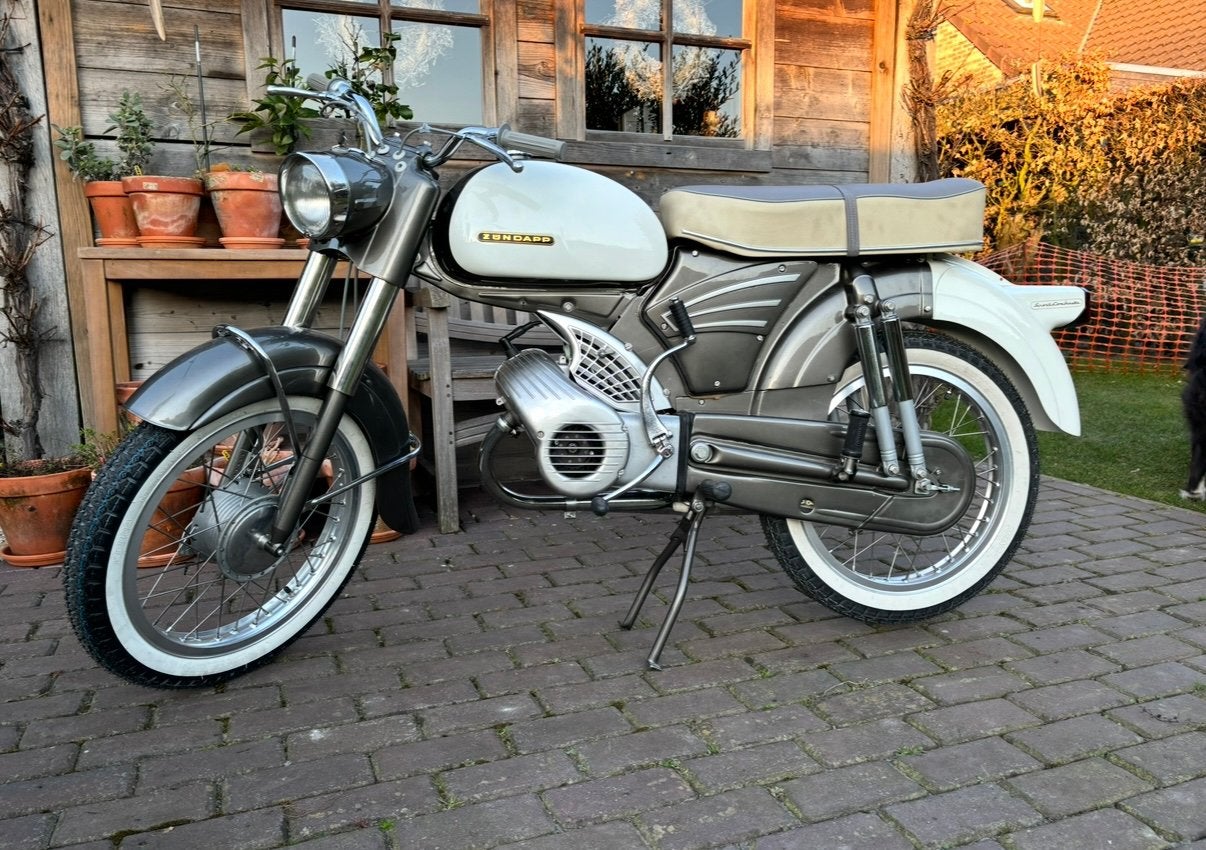 Zundapp 515-004 sport combinnete 3v, Fietsen en Brommers, Ophalen, Overige modellen, Zo goed als nieuw, 50 cc