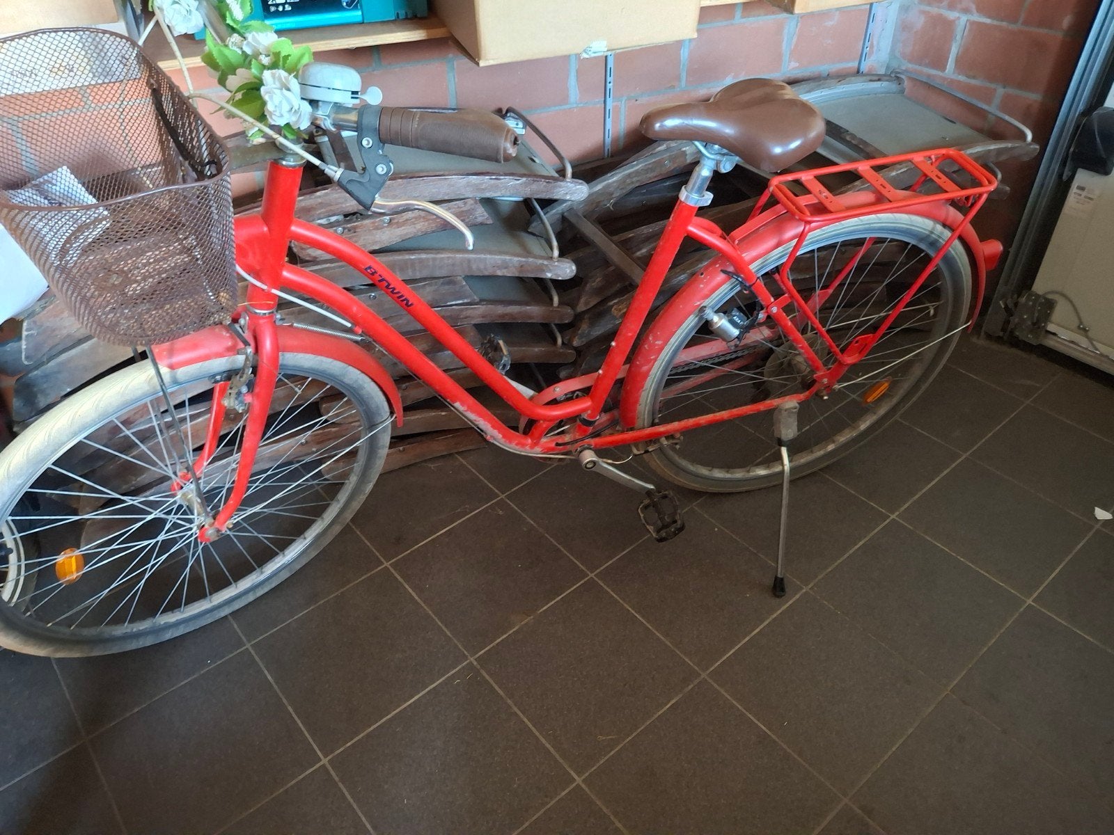 B twin, Enlèvement